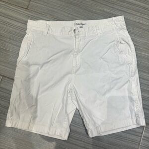 Calvin Klein White Chino Shorts - Size 33